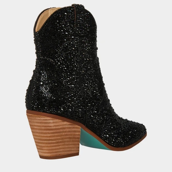 New Betsey Johnson Boots - Picture 3 of 6